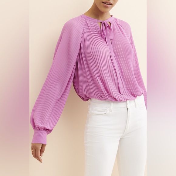 Endless Rose blouse - Picture 1 of 6